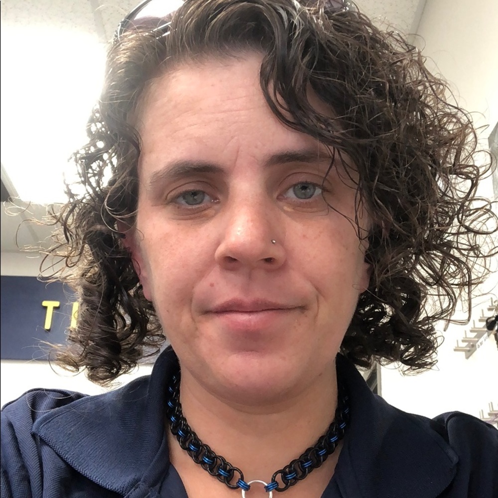 Meet your Posher, Cristina